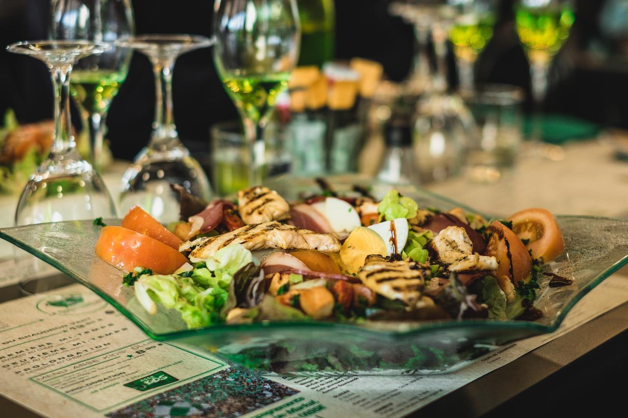 Hotel Bar Restaurant Le Chaudron Vert 圣艾蒂安 外观 照片